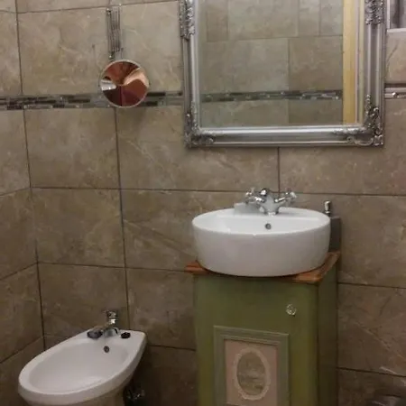 Gul Baba Haz Apartment